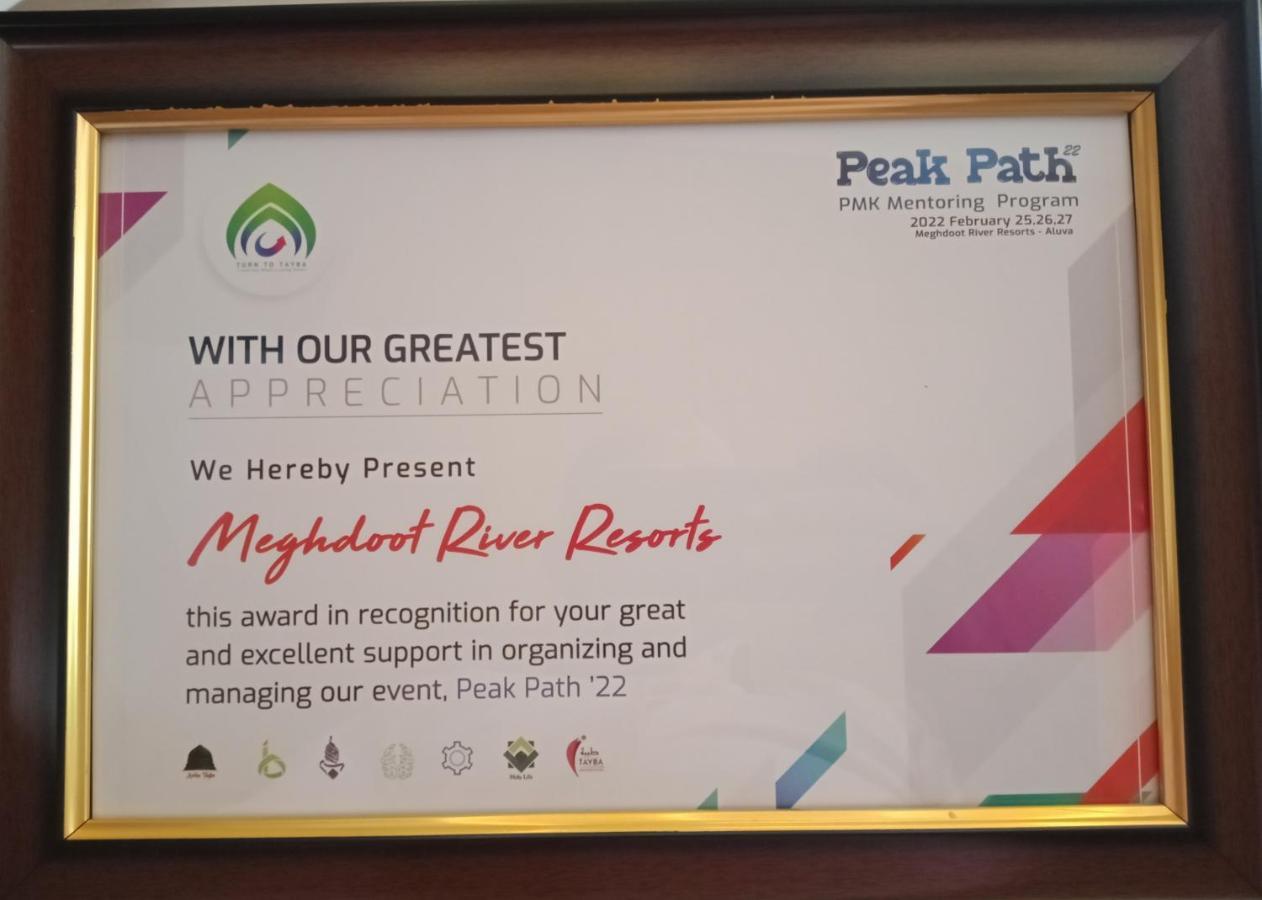 Meghdoot River Resort Kochi Exterior photo